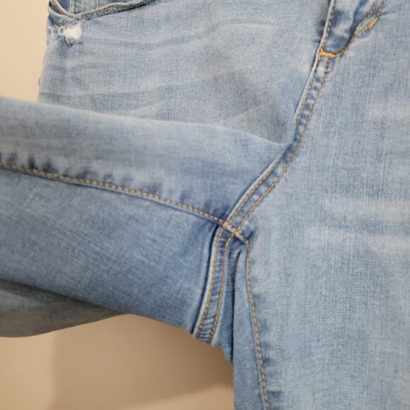 Slink Plus Size Curvy Light Wash Boyfriend Cut Mid Rise Jeans Size 16 - Picture 6 of 15